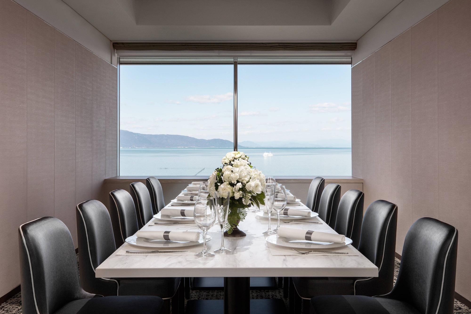 Lake Biwa Marriott Hotel Moriyama Exterior photo