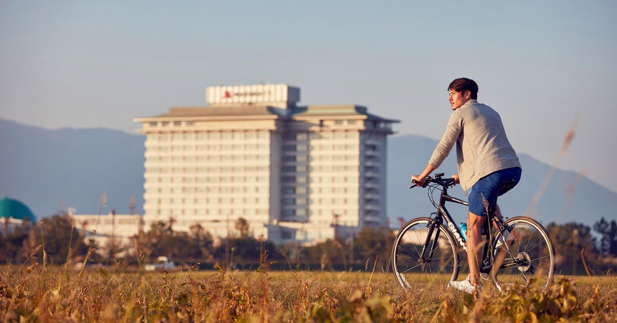 Lake Biwa Marriott Hotel Moriyama Exterior photo