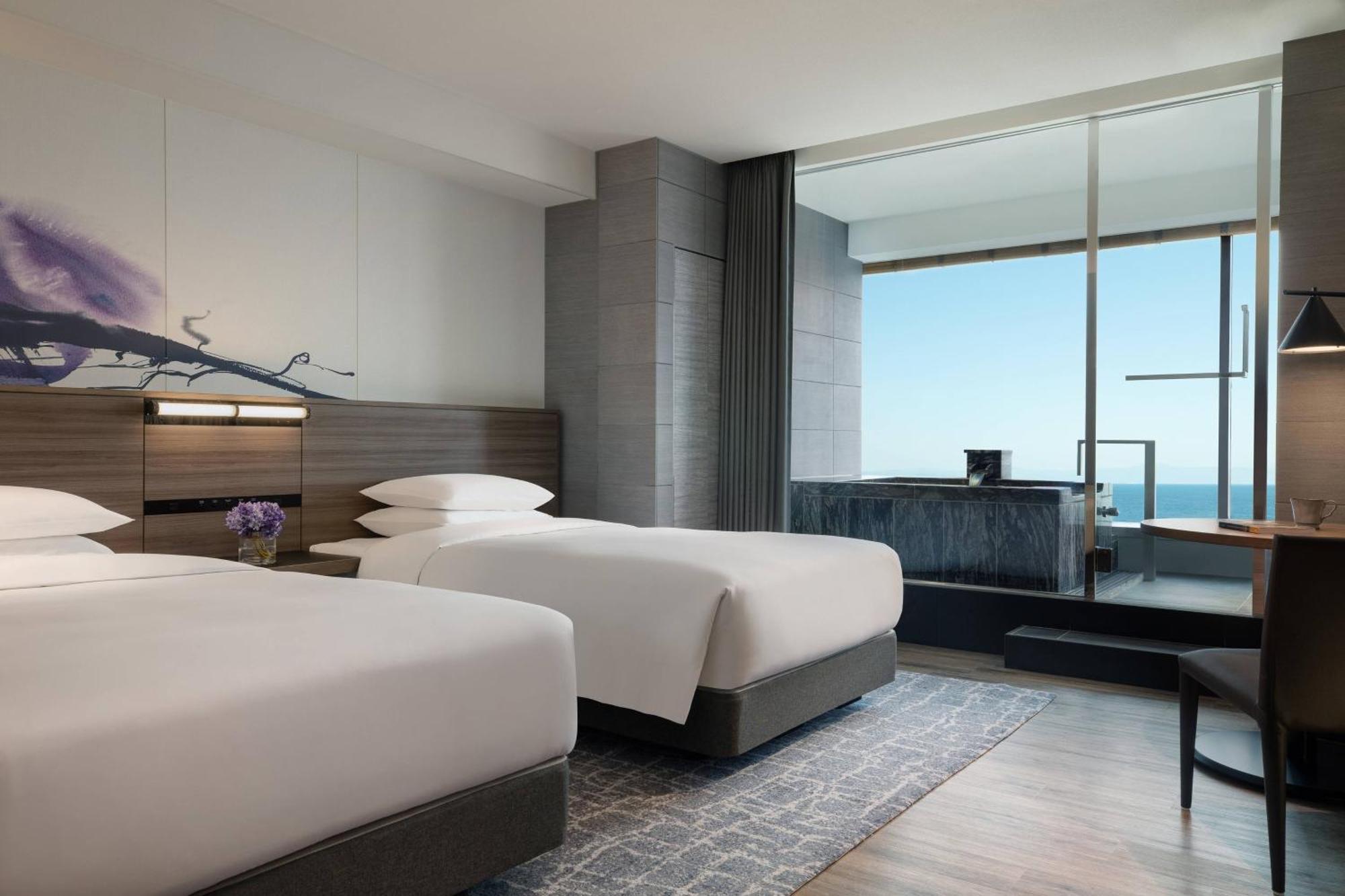 Lake Biwa Marriott Hotel Moriyama Exterior photo