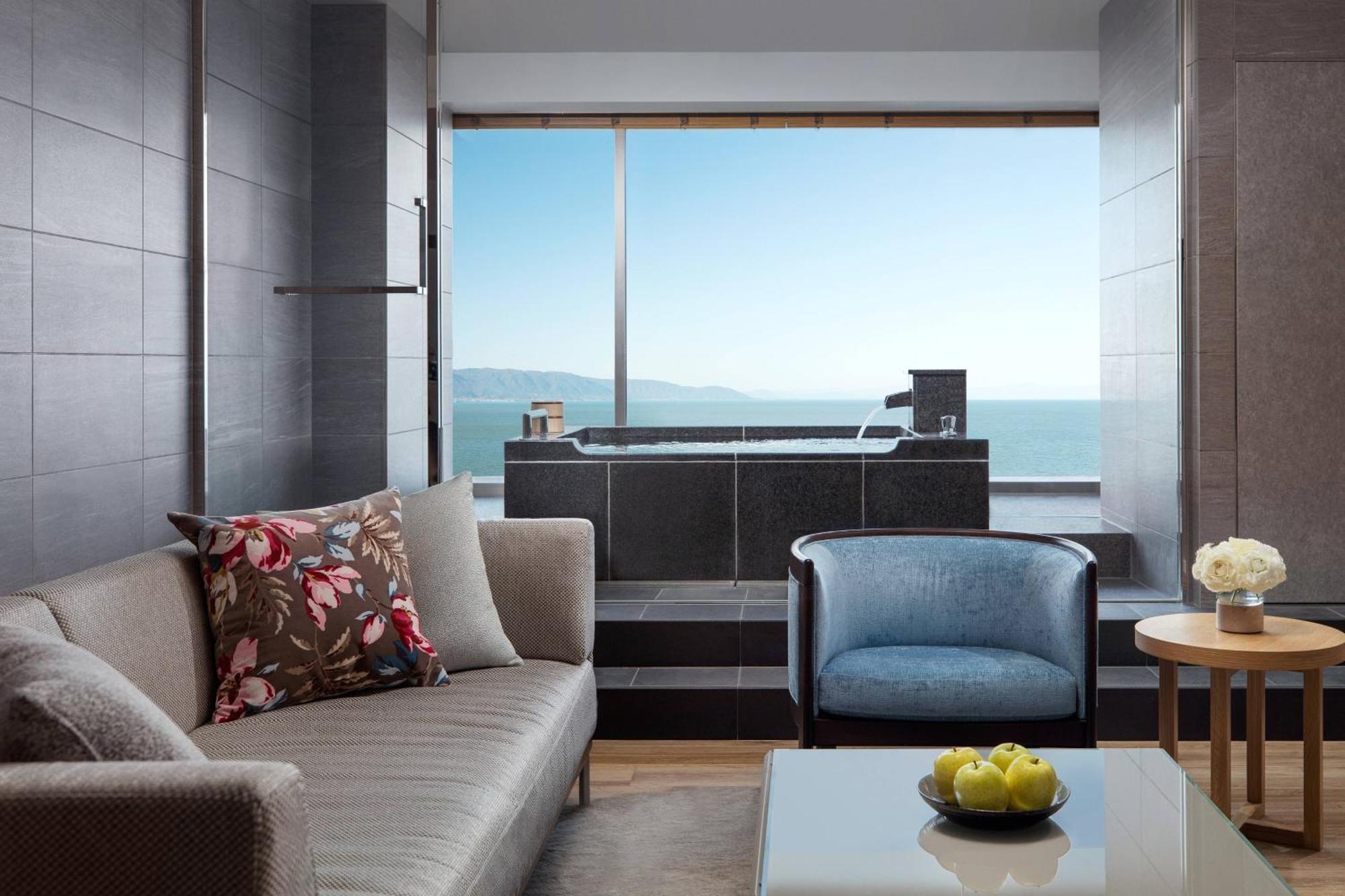 Lake Biwa Marriott Hotel Moriyama Exterior photo